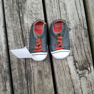 NWT kids Umi grey leather slip on shoes size 5